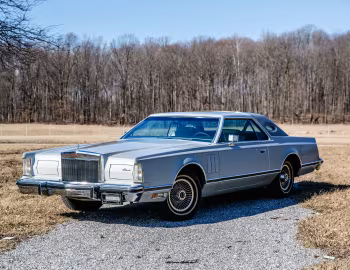 1977 Lincoln Continental Mark V "Cartier Edition" (89 65D)