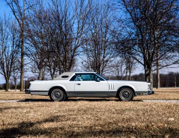 1977 Lincoln Continental Mark V "Cartier Edition" (89 65D)