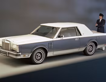 1980 Lincoln Continental Mark VI Bill Blass Designer Series Coupe (89 66D)