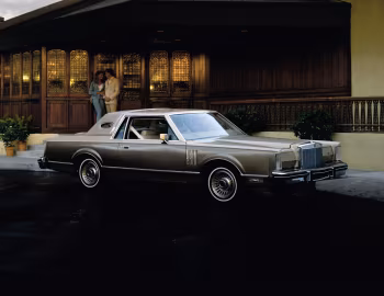 1980 Lincoln Continental Mark VI Pucci Designer Series Coupe (89 66D)
