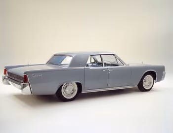 1961 Lincoln Continental Sedan (53А)