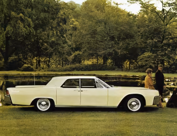 1961 Lincoln Continental Sedan (53А)