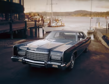 1973 Lincoln Continental Sedan (82 53A)