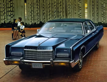 1973 Lincoln Continental Sedan (82 53A)