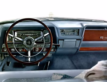 Торпедо 1961 Lincoln Continental Sedan (53А)