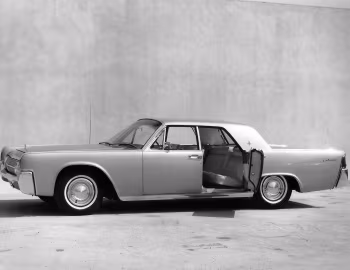1962 Lincoln Continental Sedan (53A)