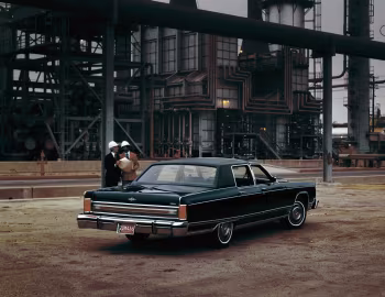 1976 Lincoln Continental Sedan (53A)
