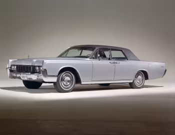 1967 Lincoln Continental Sedan (82 53A)