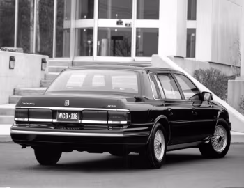 1990 Lincoln Continental Signature Series