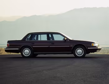 1989 Lincoln Continental Signature Series