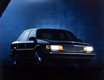 1988 Lincoln Continental Signature Series