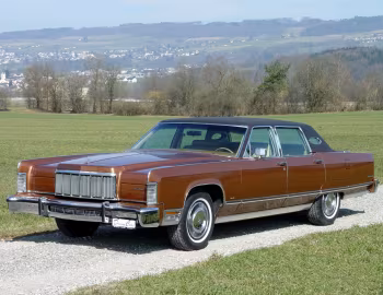 1976 Lincoln Continental Town Car (53A)