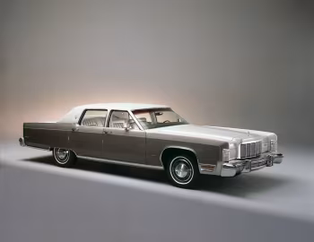 1976 Lincoln Continental Town Car (53A)