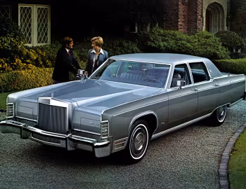 1977 Lincoln Continental Williamsburg Town Car (53В) '10.1976–77