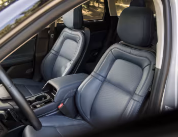 Интерьер 2020–22 Lincoln Corsair [North America] '2019–22