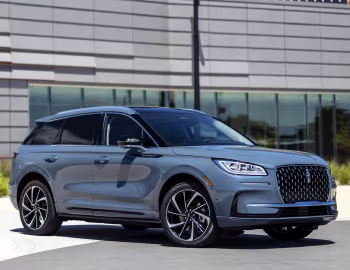 2023–н.в. Lincoln Corsair Grand Touring [North America] '2022–н.в.