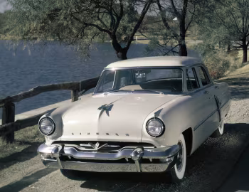 1953 Lincoln Cosmopolitan Sedan (8H 73A)