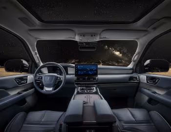 Торпедо Lincoln Navigator "Black & Gold" [China] '2023–24