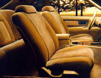 Интерьер 1984 Lincoln Continental Mark VII Bill Blass Designer Series (98 63D)