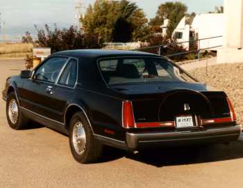 1988 Lincoln Mark VII LSC (93 63D)
