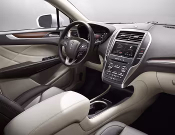 Интерьер 2015–18 Lincoln MKC '2014–18