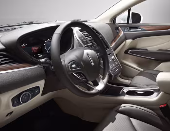 Интерьер 2015–18 Lincoln MKC '2014–18