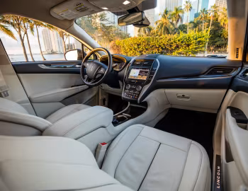 Интерьер 2019 Lincoln MKC Black Label [North America] '2018–19
