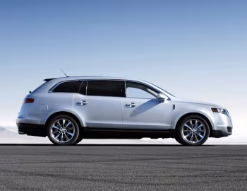 2010–12 Lincoln MKT '07.2009–12