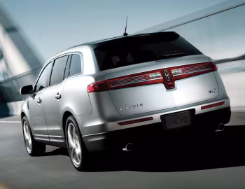 2010–12 Lincoln MKT '07.2009–12