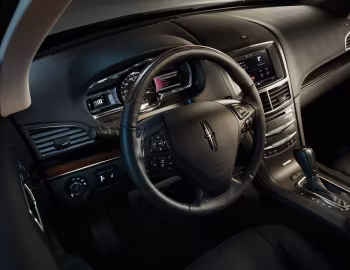 Интерьер 2013–16 Lincoln MKT '2012–16