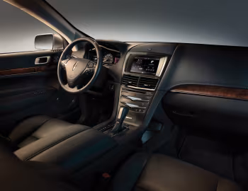Интерьер 2013–16 Lincoln MKT '2012–16