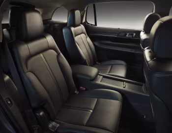 Интерьер 2013–16 Lincoln MKT '2012–16