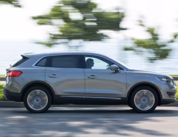 2016–18 Lincoln MKX '2015–18