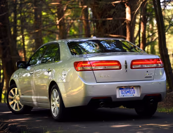 2011–12 Lincoln MKZ Hybrid '2010–12