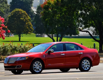 2011–12 Lincoln MKZ Hybrid '2010–12