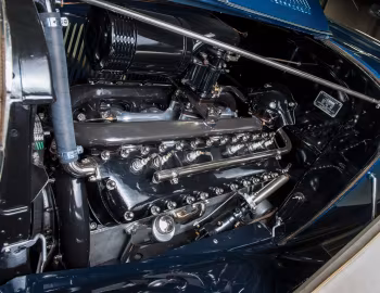 Под капотом 1933 Lincoln Model KB Convertible Roadster by LeBaron (267-B)