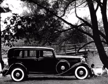 1933 Lincoln Model KA Sedan (517-A)
