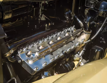 Под капотом 1937 Lincoln Model K 2-window Berline by Judkins