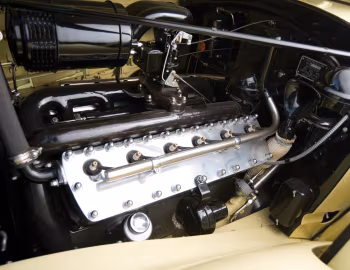 Под капотом 1937 Lincoln Model K 2-window Berline by Judkins