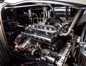 Под капотом 1931 Lincoln Model K Enclosed Drive Limousine by Willoughby (201-215)