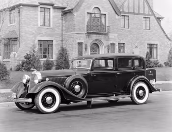 1933 Lincoln Model KB 3-window Berline by Judkins (263-B)