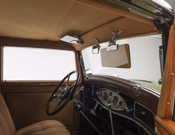 Интерьер 1932 Lincoln Model KB 5-passenger Sedan (235)