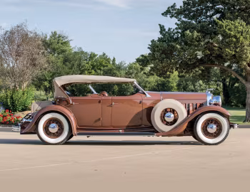 1932 Lincoln Model KB Dual Windshield Phaeton by Brunn (259)