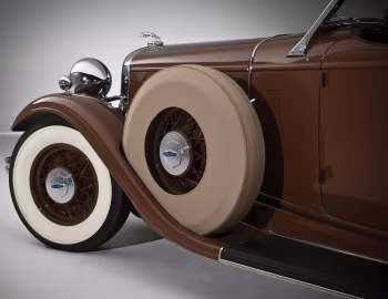 1932 Lincoln Model KB Dual Windshield Phaeton by Brunn (259)