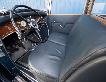 Интерьер 1933 Lincoln Model KB Town Car by Brunn (259-B)