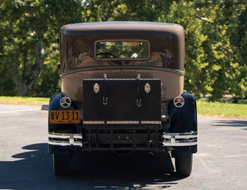 1930 Lincoln Model L Town Sedan