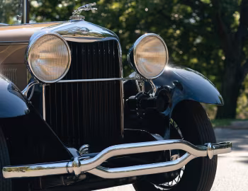 1930 Lincoln Model L Town Sedan