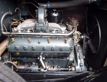 Под капотом 1925 Lincoln Model L Limousine by Brunn (135)