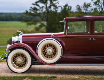 1930 Lincoln Model L 7-passenger Sedan (168A)