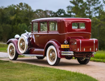 1930 Lincoln Model L 7-passenger Sedan (168A)